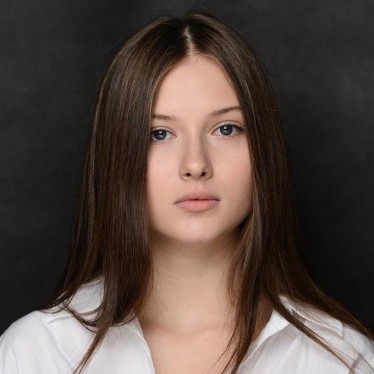 Полина  Шенаева